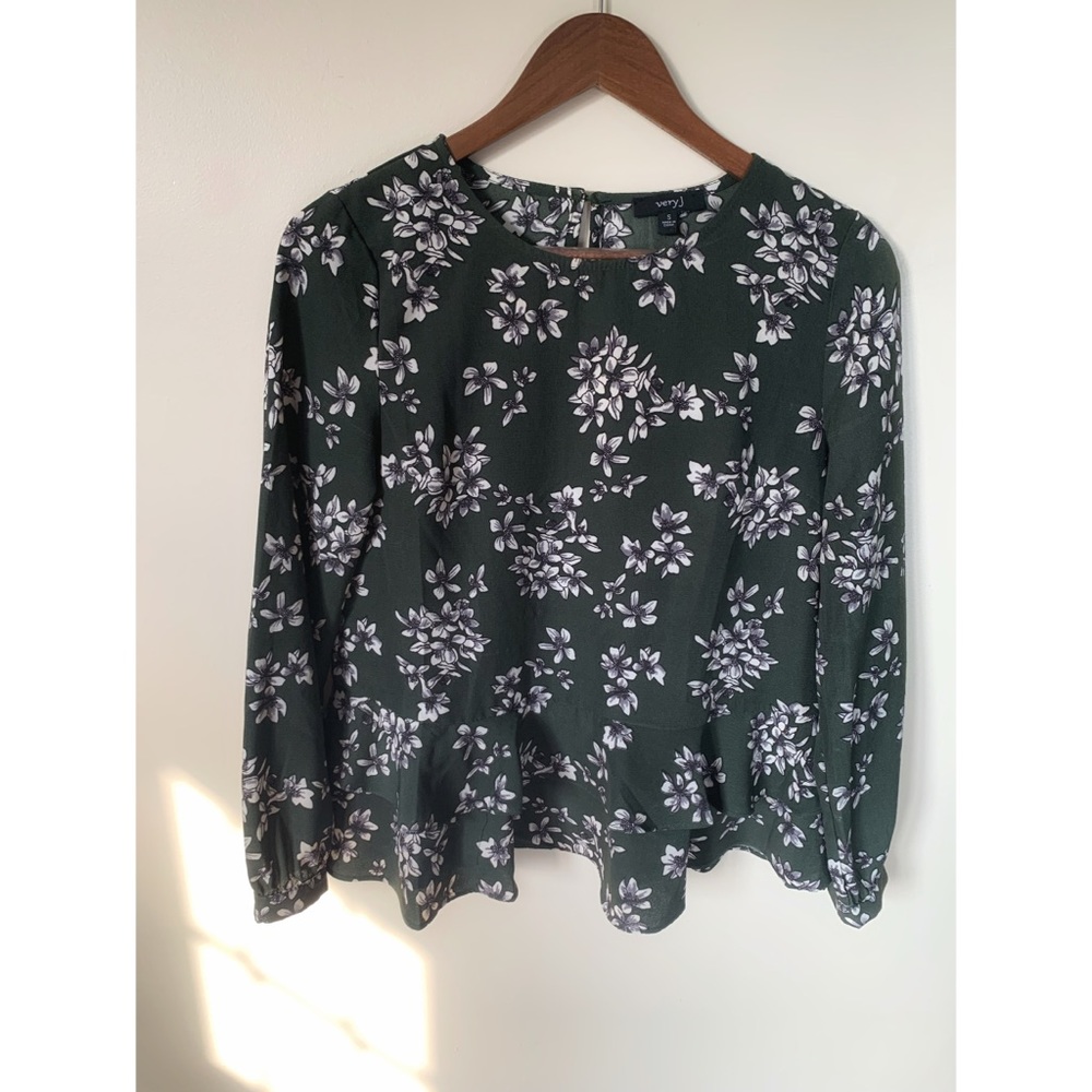 NWOT Green Floral Peplum Blouse